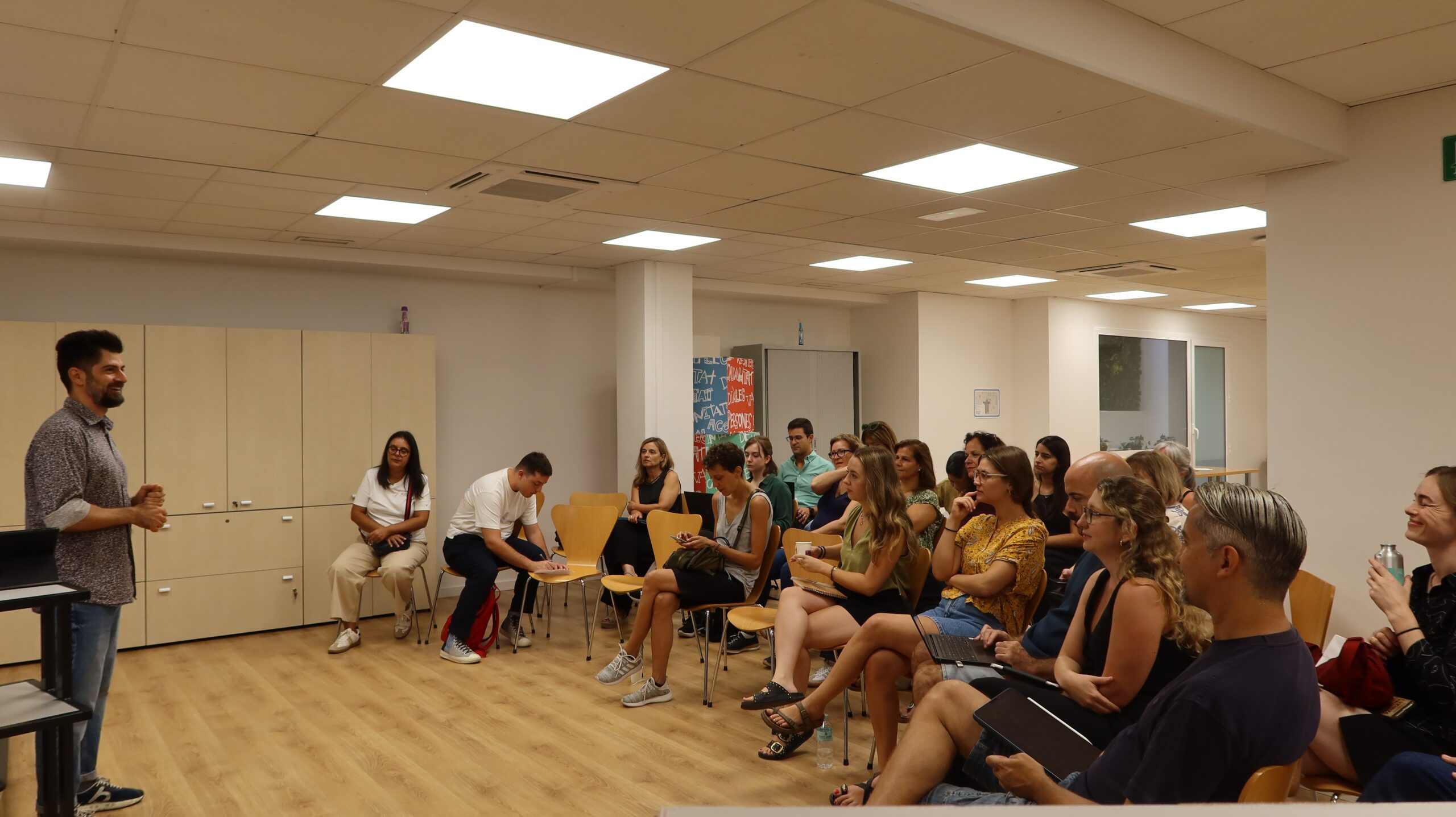 personas reunidas